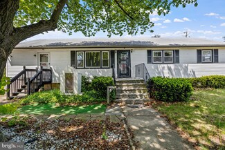 6 Stella Dr, Keansburg, NJ 07734