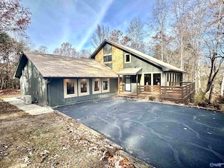 104 Bear Creek Rd SE, Fort Payne, AL 35967