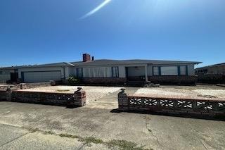 624 Filbert St, Half Moon Bay, CA 94019