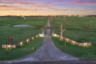 22199 Interstate Hwy 45 Feeder N, Buffalo, TX 75831