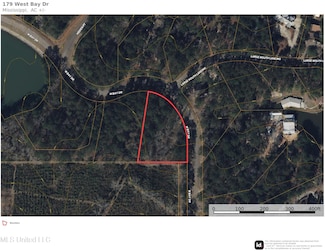 179 W Bay Dr, Lumberton, MS 39455