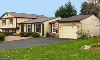 10801 Santa Clara Dr, Fairfax, VA 22030