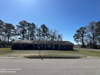 1402 N Berkeley Blvd, Goldsboro, NC 27534