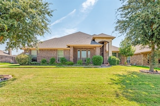 1404 Majestic Meadows Dr, Glenn Heights, TX 75154