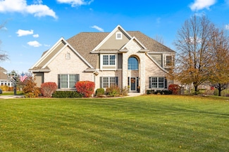 394 Sunshine Dr, Hartland, WI 53029