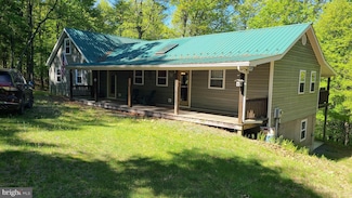 1725 Loop Rd, Franklin, WV 26807