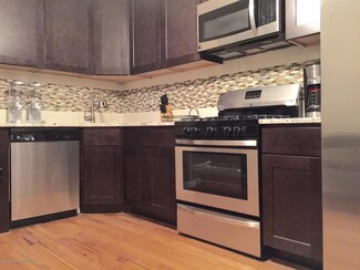112 Broad St, Staten Island, NY 10304