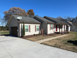 204 Homewood Dr, Murfreesboro, TN 37127