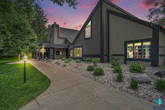 4310 S Minnesota Ave Unit 4, Sioux Falls, SD 57105
