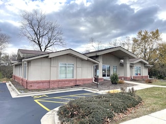 1519 E Washington St, West Bend, WI 53095