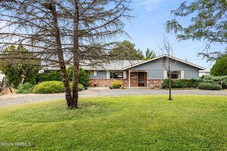 5001 Gamache Rd, Moxee, WA 98936