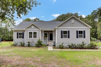 4423 Burrowpit Rd, Hollywood, SC 29449