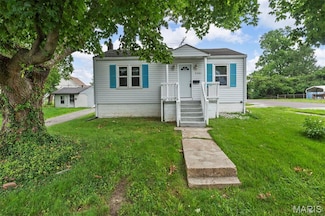 9501 Miriam Ave, Saint Louis, MO 63114