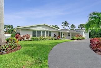 811 W Royal Palm Rd, Boca Raton, FL 33486