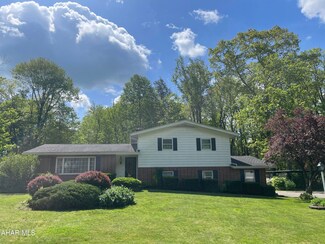 583 Oak Ln, Tyrone, PA 16686