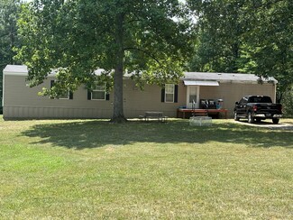 39 Kelly Rd, Leoma, TN 38468