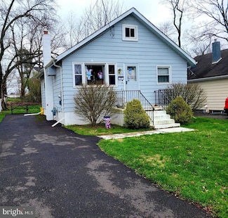 17 Hillman Ave, Ewing, NJ 08638