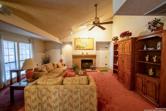 8655 Datapoint Dr Unit 304, San Antonio, TX 78229