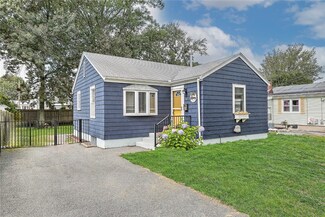 13 Mcguire Rd, North Providence, RI 02904