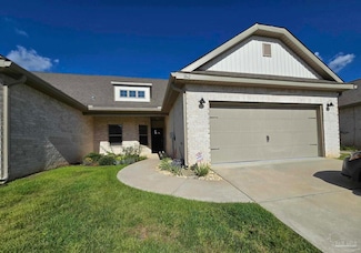 1862 Finch Ln, Cantonment, FL 32533