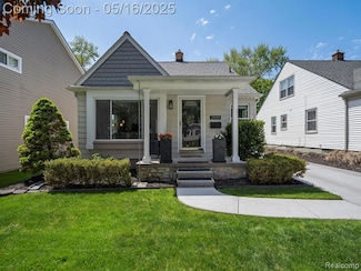 2989 Thomas Ave, Berkley, MI 48072