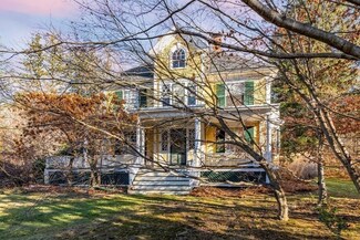36 Foster St, Littleton, MA 01460