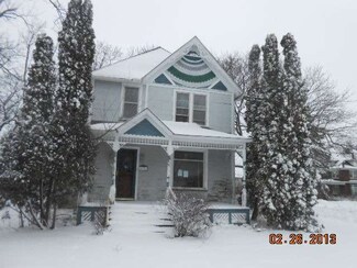 130 N Liberty St, Leland, IL 60531