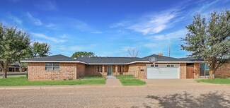 419 E Jackson St, Levelland, TX 79336