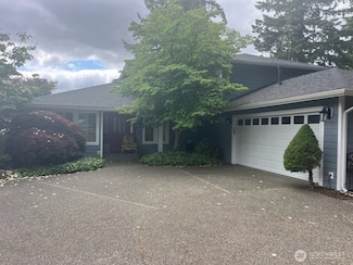8277 Tracyton Blvd NW, Bremerton, WA 98311