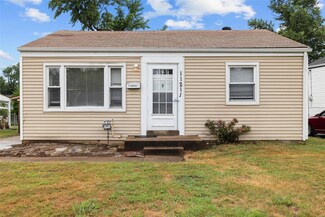 11211 Saint Damian Dr, Saint Ann, MO 63074
