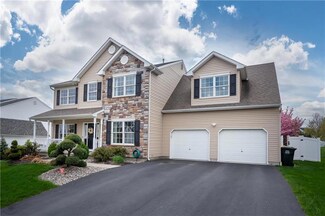3004 American Hemlock Ln, Nazareth, PA 18064