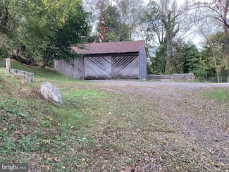 1050 Pike Springs Rd Unit BARN, Phoenixville, PA 19460