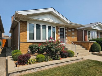 7130 W 64th St, Chicago, IL 60638