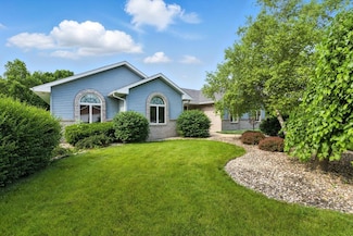 461 E Clancy St, Jefferson, WI 53549