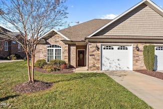 2084 Lake Point Dr, Graham, NC 27253