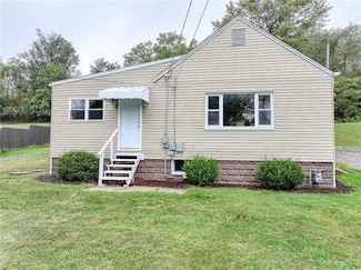134 Florida Ave, Apollo, PA 15613
