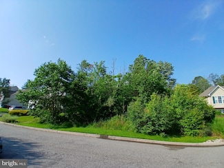 1876 Glen Eagles Dr, Pottstown, PA 19464