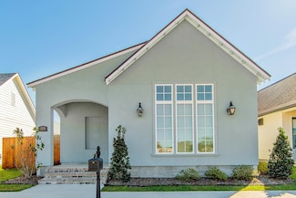 150 Royal Oak Blvd, Thibodaux, LA 70301