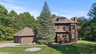 7818 Butt Rd E, Woodburn, IN 46797