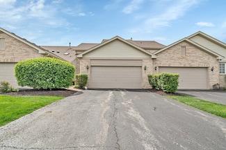 102 Iliad Dr, Tinley Park, IL 60477