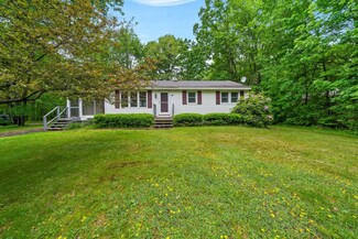 168 Whitehall Rd, Hooksett, NH 03106