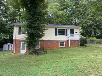 104 Catherine St, Gaffney, SC 29340