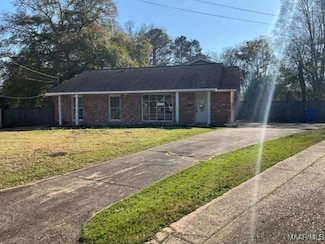 1110 Deramus Ct, Prattville, AL 36066