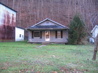 17481 Grapevine Rd, Phyllis, KY 41554