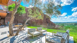 5302 N 47th St, Phoenix, AZ 85018