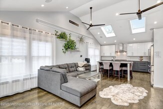 131 Creek Rd, Keansburg, NJ 07734