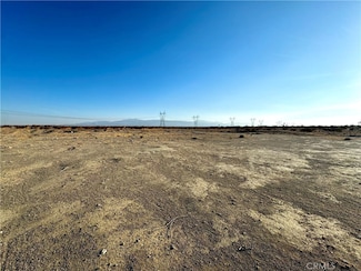 4595 Sandstone Rd, Phelan, CA 92301