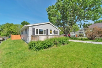 24 Huntington St, Saint Albans, VT 05478