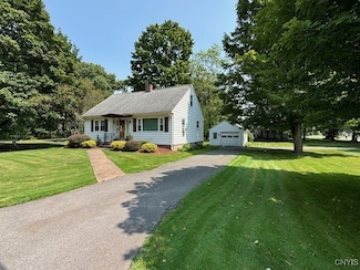 17 Dwight Ave, Clinton, NY 13323