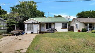620 W Tishomingo Ave, Sulphur, OK 73086